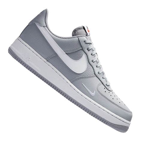 nike schuhe weiss grau|nike weiße schuhe.